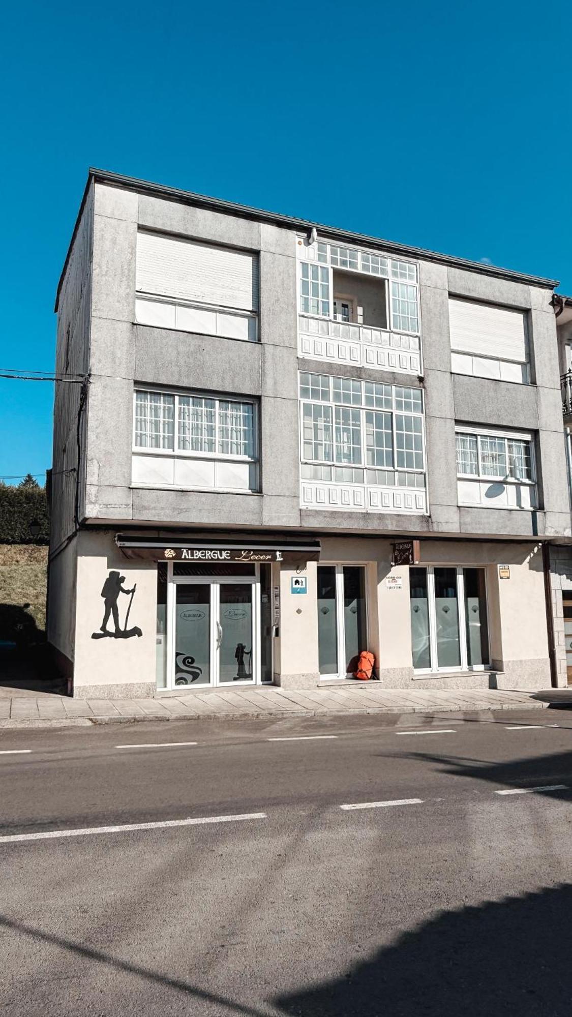 Lecer Albergue *